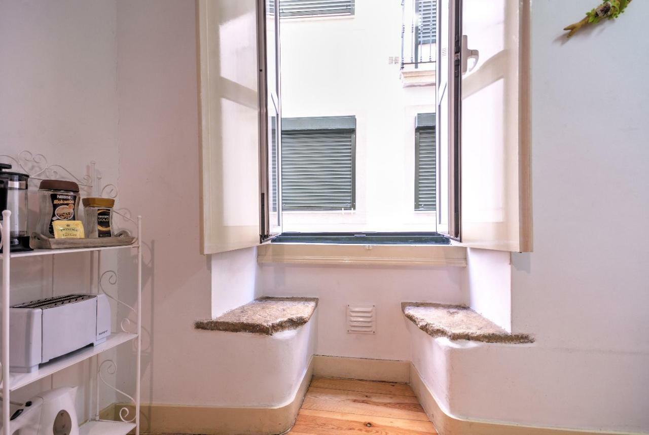 Alfama 88, By Home With A View Lisabona Exterior foto